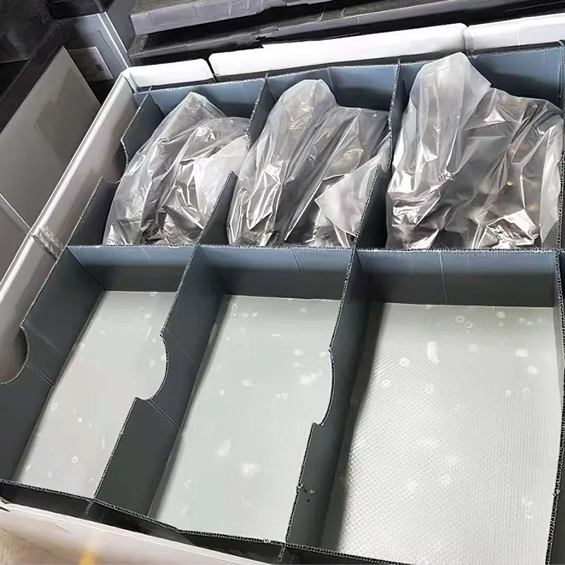 Pannello di rivestimento per scatola con collare per pallet in lamiera cava in PP
